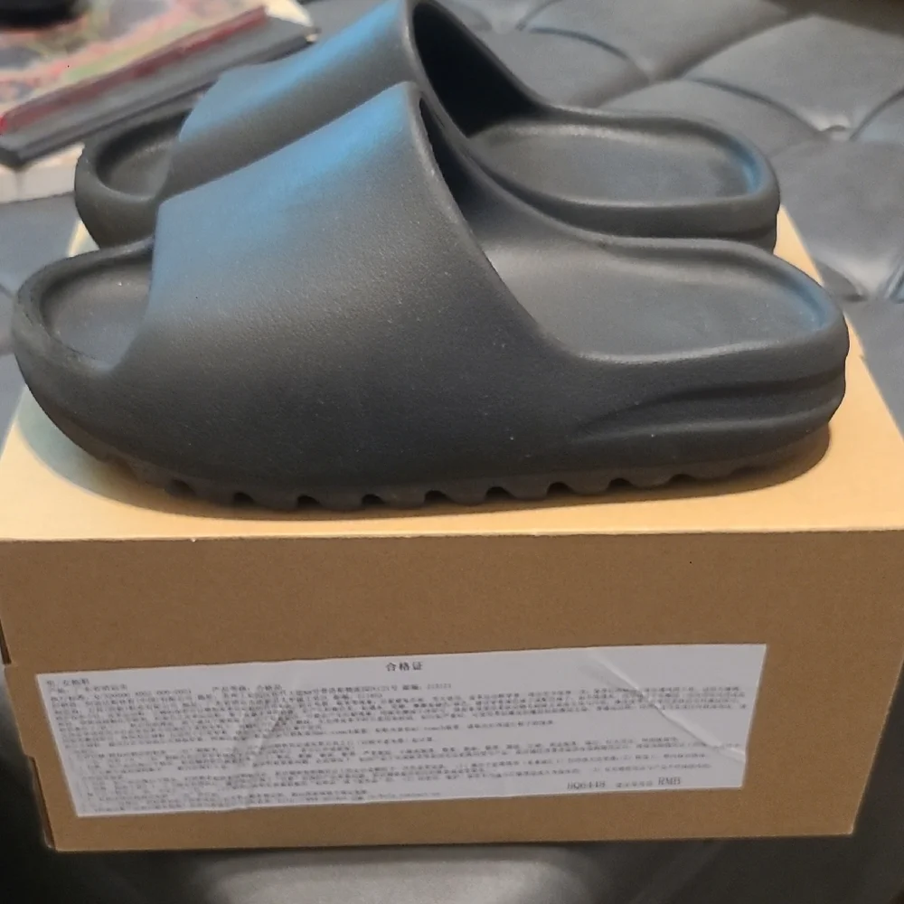 Adidas Onyx Yeezy Slides